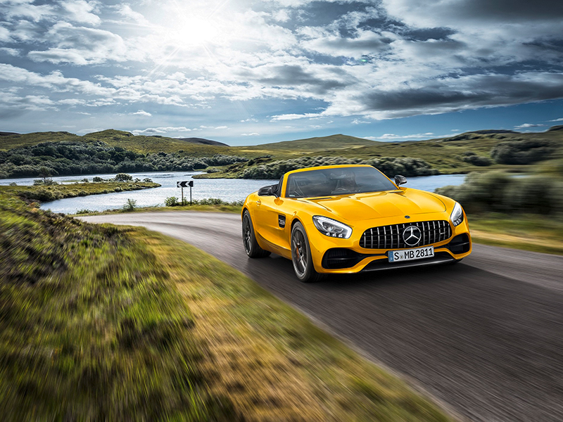 سيارة مكشوفة جديدة تنضم إلى عائلة AMG GT